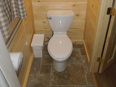 keyhole cabin bathroom