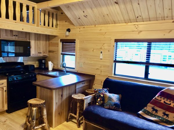 buzzards hideaway kitchen area