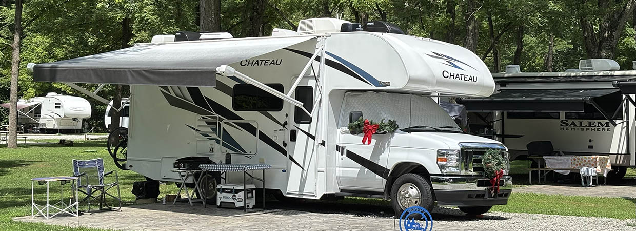 small class c motorhome at austin lake rv park in toronto oh